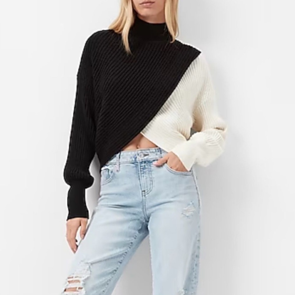Express Colorblock Black and White Wrap Front Mock Neck Cropped Sweater Size XS
